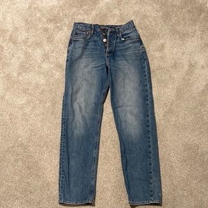 American Eagle 90’s Boyfriend Jeans